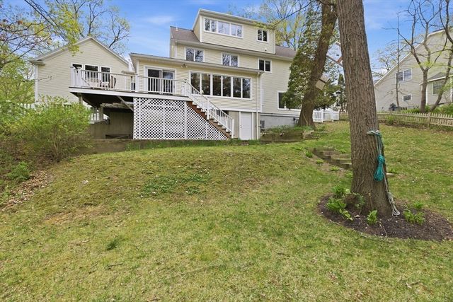 9 Woodcliffe Road, Lexington, MA 02421