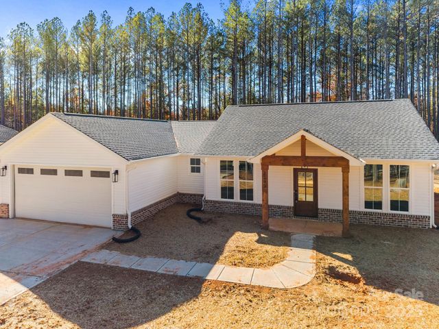 2295 Lee Lawing Road, Lincolnton, NC 28092
