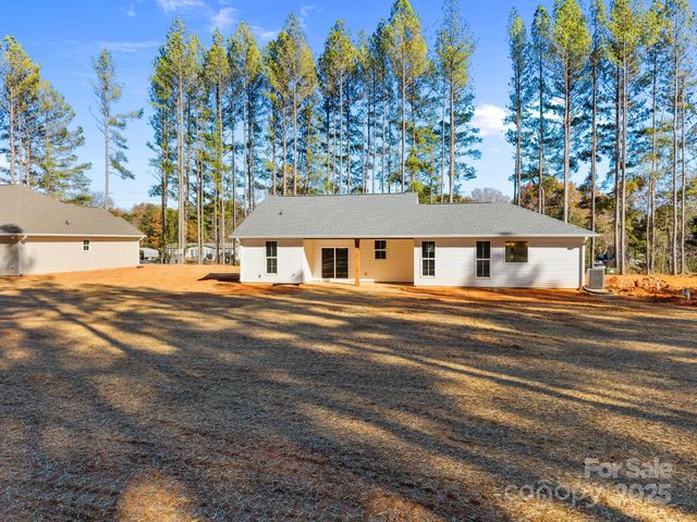 2295 Lee Lawing Road, Lincolnton, NC 28092