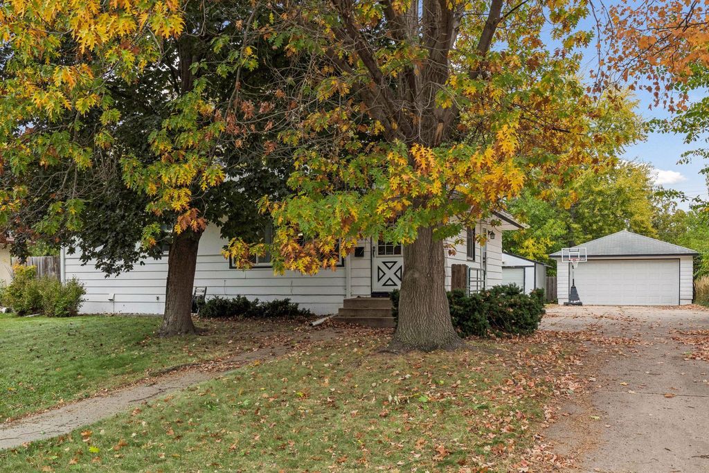 7006 Ewing Avenue N, Brooklyn Center, MN 55429 — photo 4