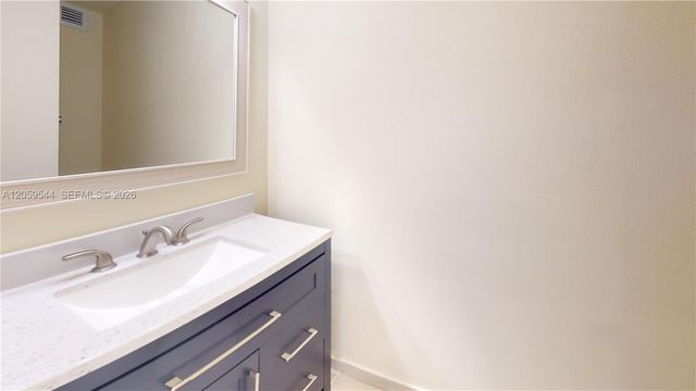 2500 Parkview Drive 1804, Hallandale Beach, FL 33009