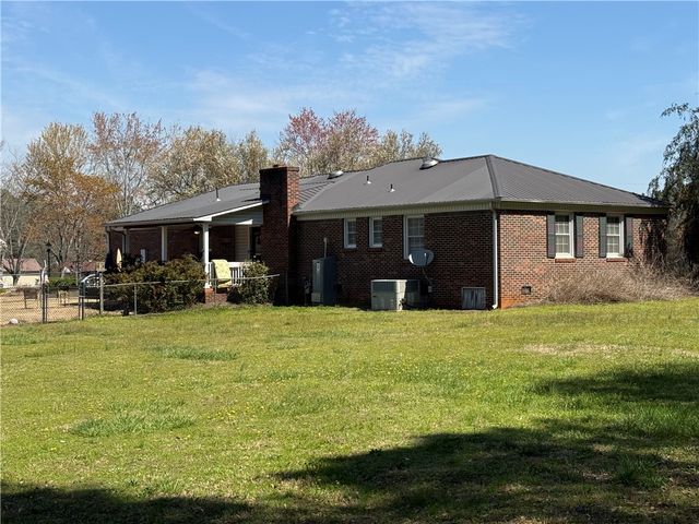 121 Nautical Way, Anderson, SC 29625