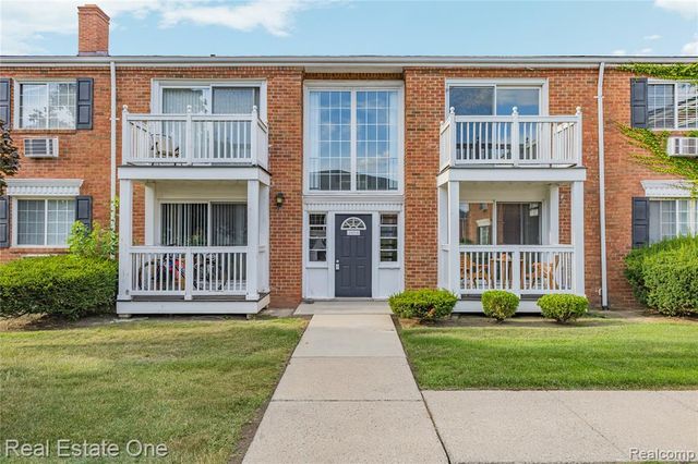 2405 Torquay Avenue 207, Royal Oak, MI 48073