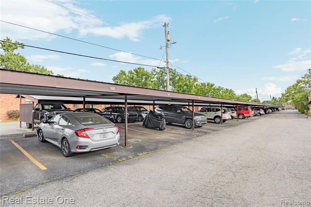 2405 Torquay Avenue 207, Royal Oak, MI 48073