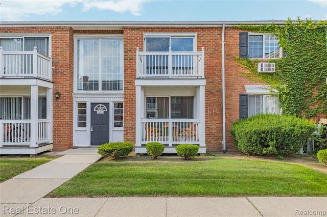 2405 Torquay Avenue 207, Royal Oak, MI 48073