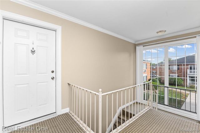 2405 Torquay Avenue 207, Royal Oak, MI 48073