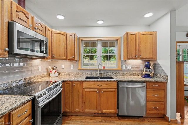 321 Lake Park Road, Asheboro, NC 27205