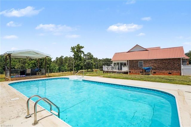 321 Lake Park Road, Asheboro, NC 27205