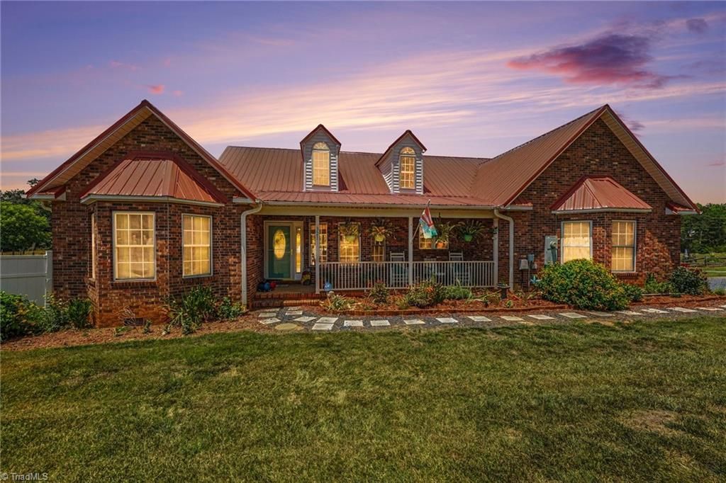 321 Lake Park Road, Asheboro, NC 27205