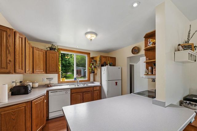 2330 Silcox Avenue, Duluth, MN 55803