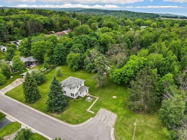 2330 Silcox Avenue, Duluth, MN 55803