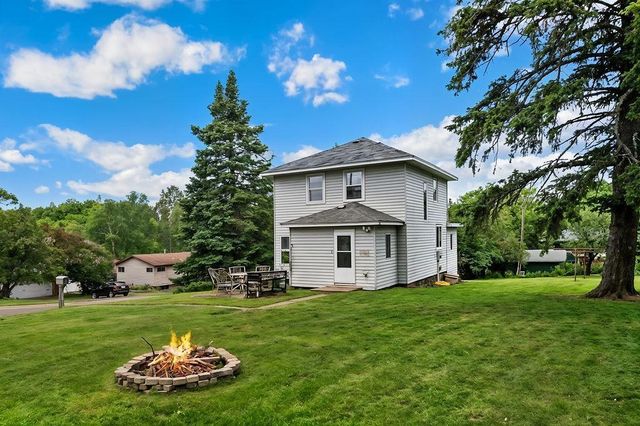 2330 Silcox Avenue, Duluth, MN 55803