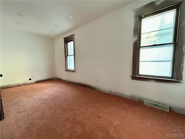 24 Matejko Street, Buffalo, NY 14206