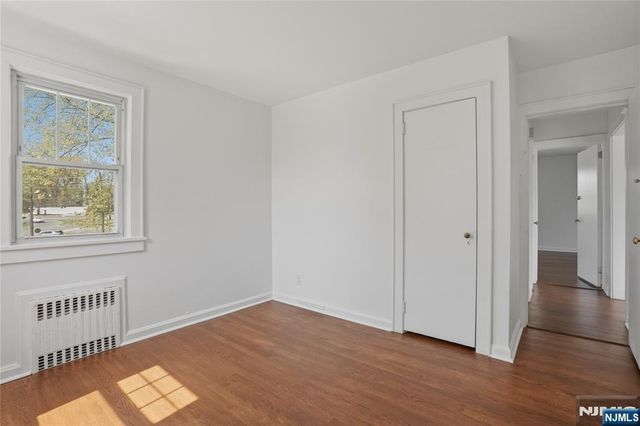 38 E Ridgewood Avenue, Paramus, NJ 07652