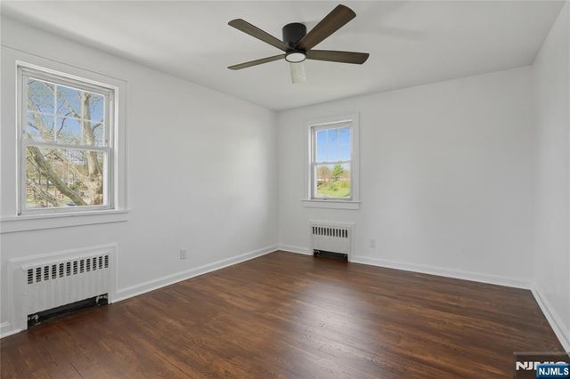 38 E Ridgewood Avenue, Paramus, NJ 07652