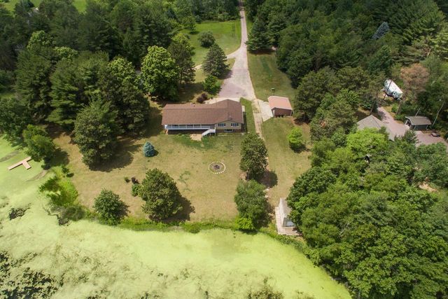 N6838 County Rd B, Montello, WI 53949