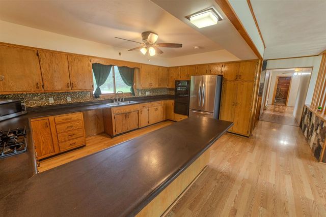 N6838 County Rd B, Montello, WI 53949