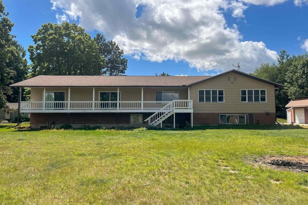 N6838 County Rd B, Montello, WI 53949
