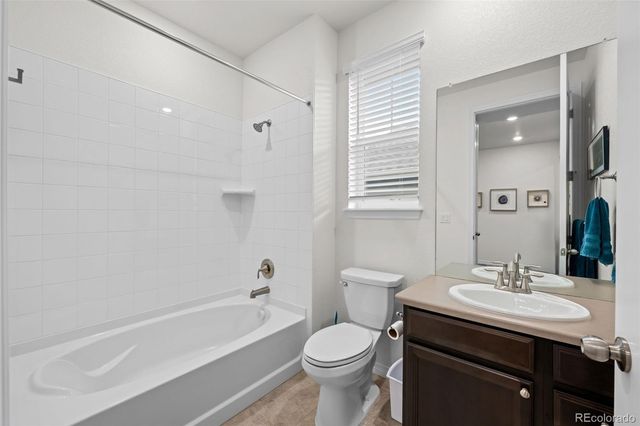 8834 S Sicily Court, Aurora, CO 80016