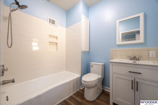 1649 S 16Th Street, Lincoln, NE 68502