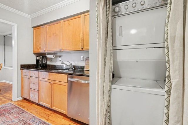 1150 Collier NW Road 13D, Atlanta, GA 30318