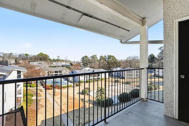 1150 Collier NW Road 13D, Atlanta, GA 30318