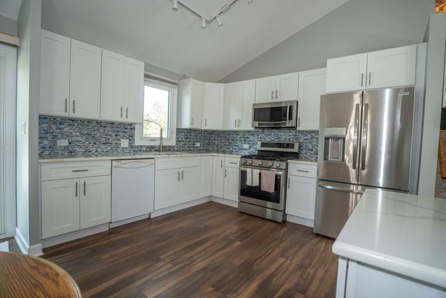 16409 Winding Creek Road, Plainfield, IL 60586
