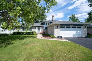 16409 Winding Creek Road, Plainfield, IL 60586