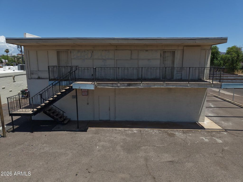 9103 N CENTRAL Avenue, Phoenix, AZ 85020 — photo 2