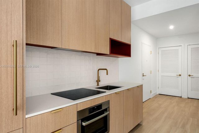 90 NE 32nd 213, Miami, FL 33127