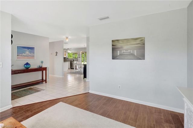 1012 SW 51st TER, Cape Coral, FL 33914