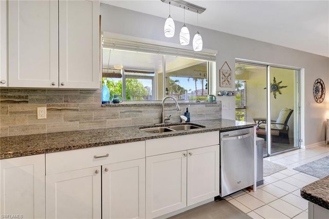 1012 SW 51st TER, Cape Coral, FL 33914