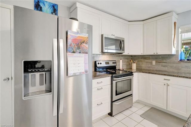 1012 SW 51st TER, Cape Coral, FL 33914