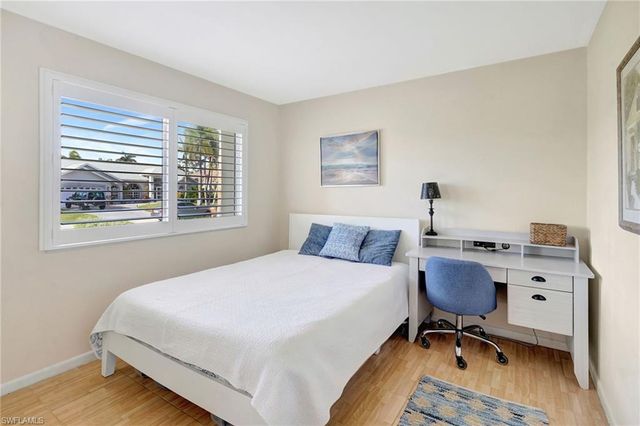 1012 SW 51st TER, Cape Coral, FL 33914