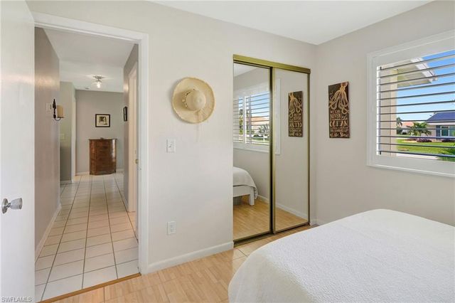 1012 SW 51st TER, Cape Coral, FL 33914