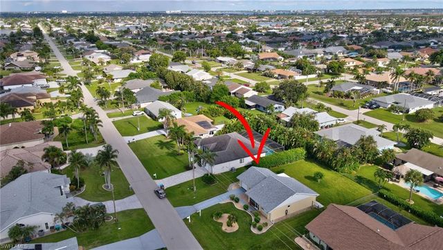 1012 SW 51st TER, Cape Coral, FL 33914