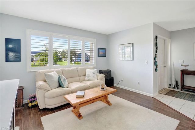 1012 SW 51st TER, Cape Coral, FL 33914