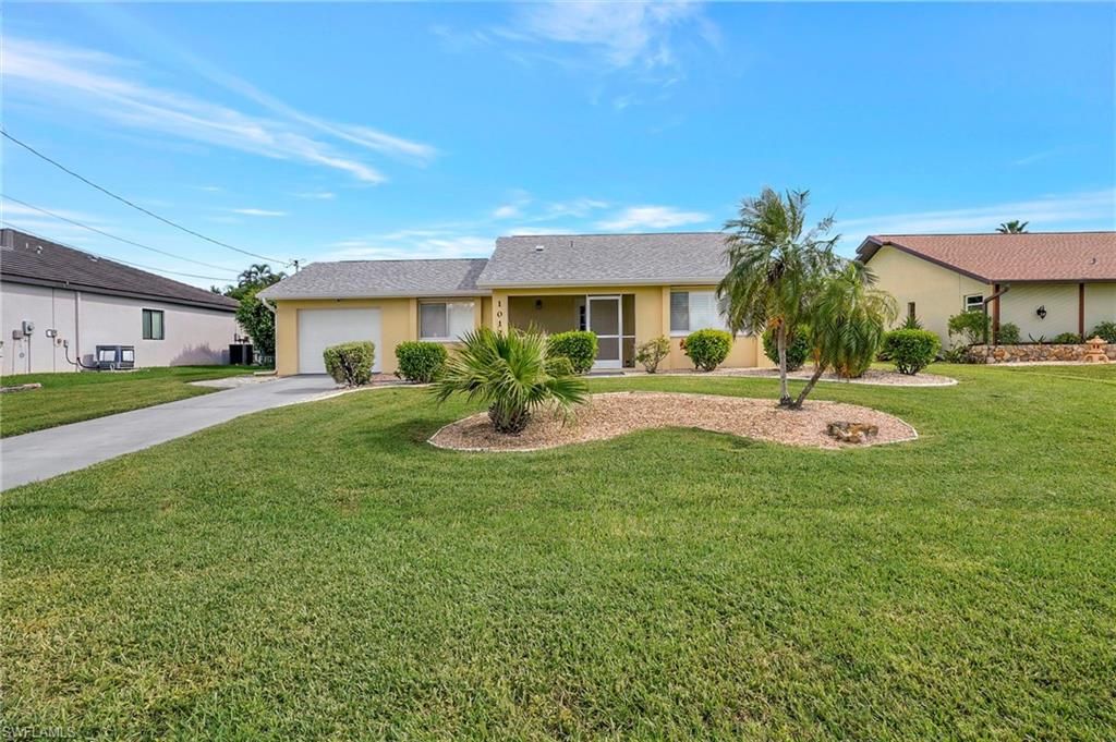 1012 SW 51st TER, Cape Coral, FL 33914