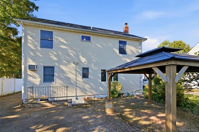 2093 Bergen Street, Bellmore, NY 11710