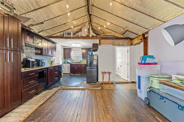 1747 26TH AVENUE N, St Petersburg, FL 33713