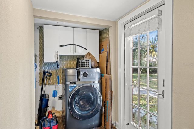 1747 26TH AVENUE N, St Petersburg, FL 33713