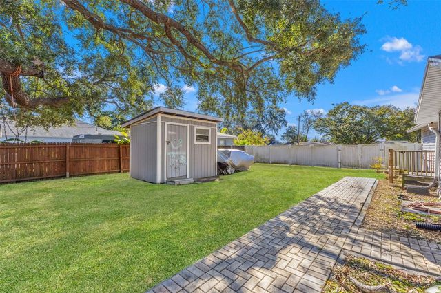 1747 26TH AVENUE N, St Petersburg, FL 33713