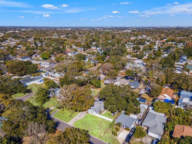 1747 26TH AVENUE N, St Petersburg, FL 33713