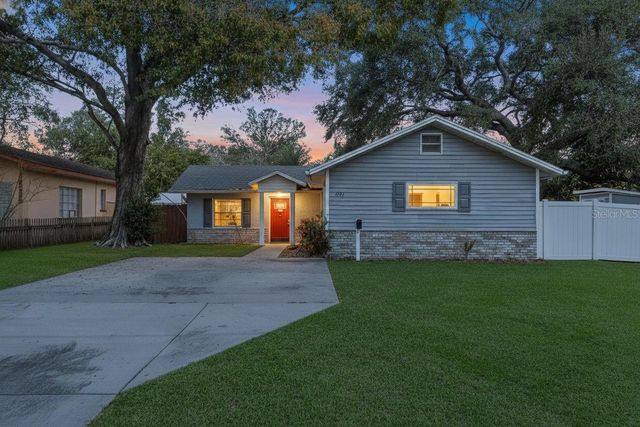 1747 26TH AVENUE N, St Petersburg, FL 33713