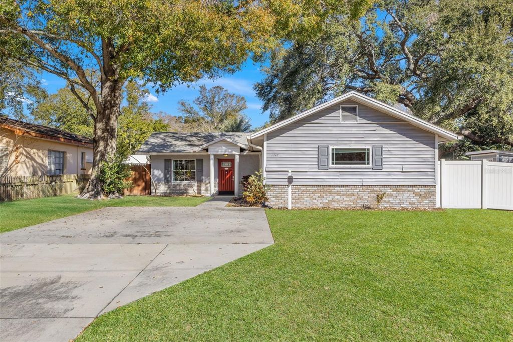 1747 26TH AVENUE N, St Petersburg, FL 33713