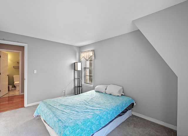 709 Gazebo Cir 709, Reading, MA 01867