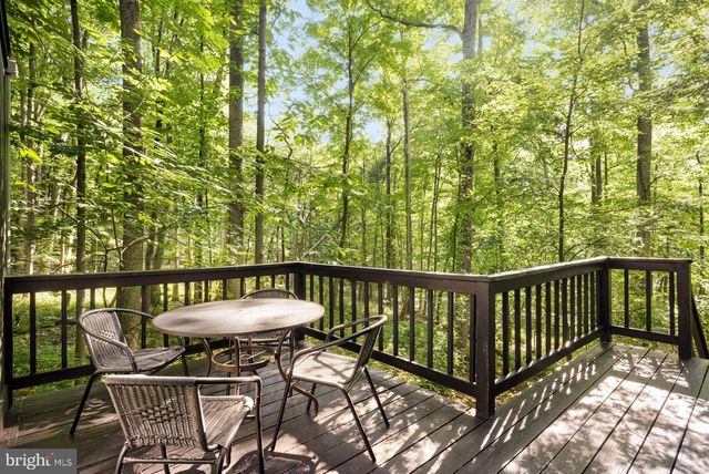 18 BOBCAT COURT, Berkeley Springs, WV 25411
