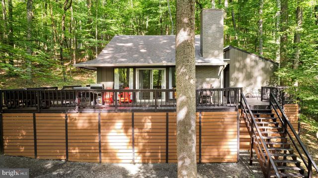 18 BOBCAT COURT, Berkeley Springs, WV 25411