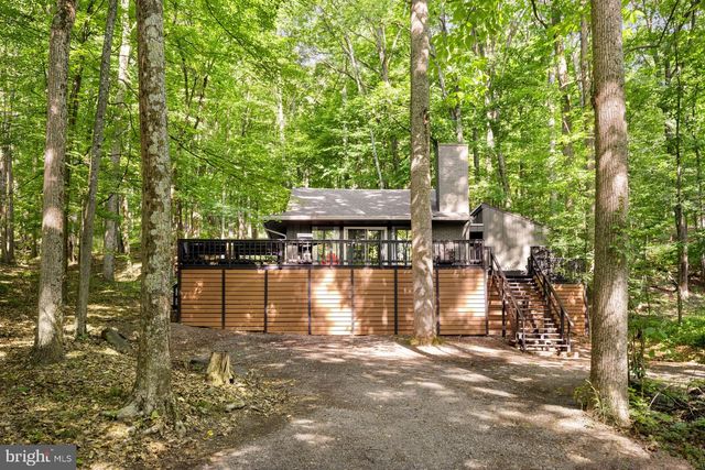 18 BOBCAT COURT, Berkeley Springs, WV 25411