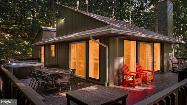 18 BOBCAT COURT, Berkeley Springs, WV 25411